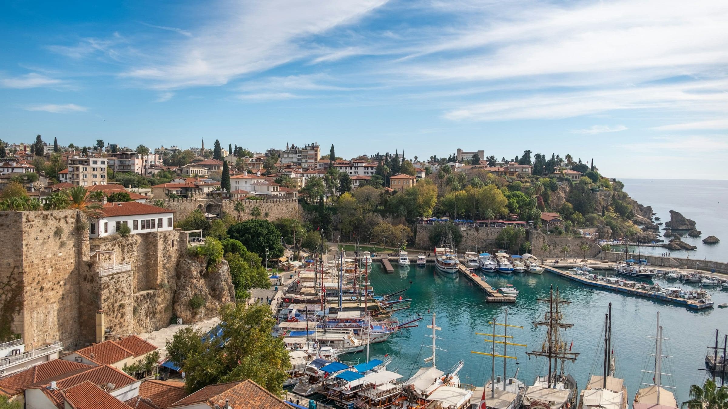 Antalya ve Belek’te Etkinlik Prodüksiyonu: Sezon, Otel Etkinlikleri ve Lojistik