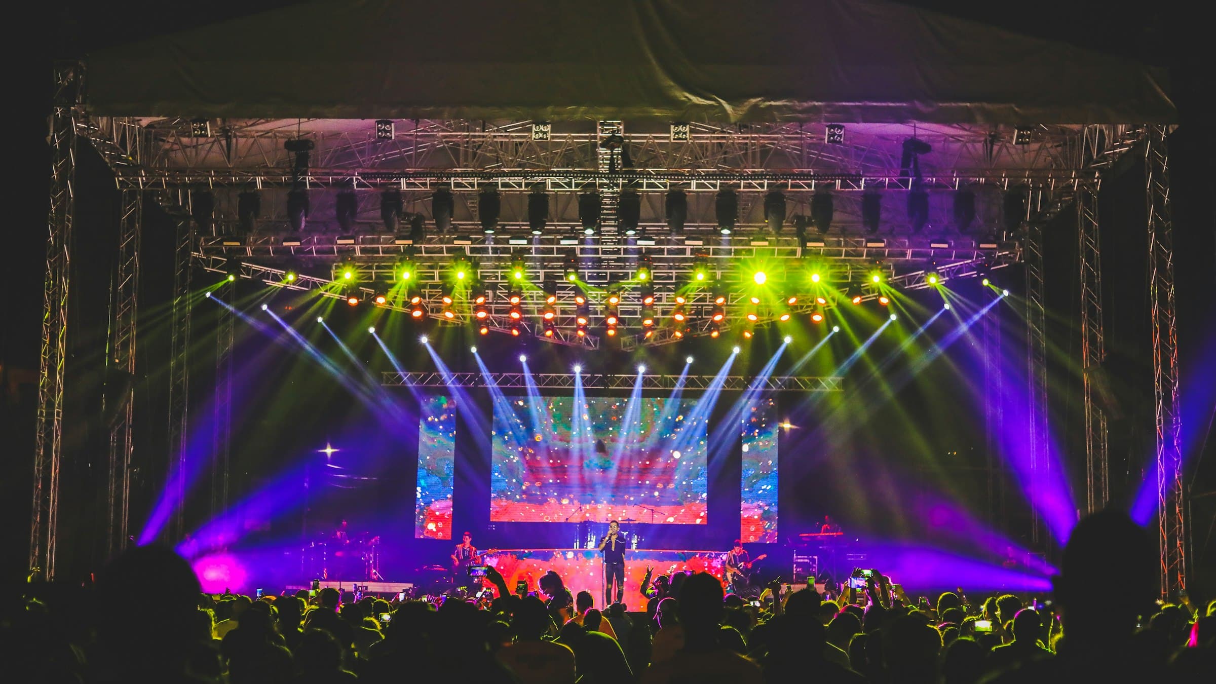 Belediye Konser Organizasyonu: Meydan Konseri Sahne Kurulumu