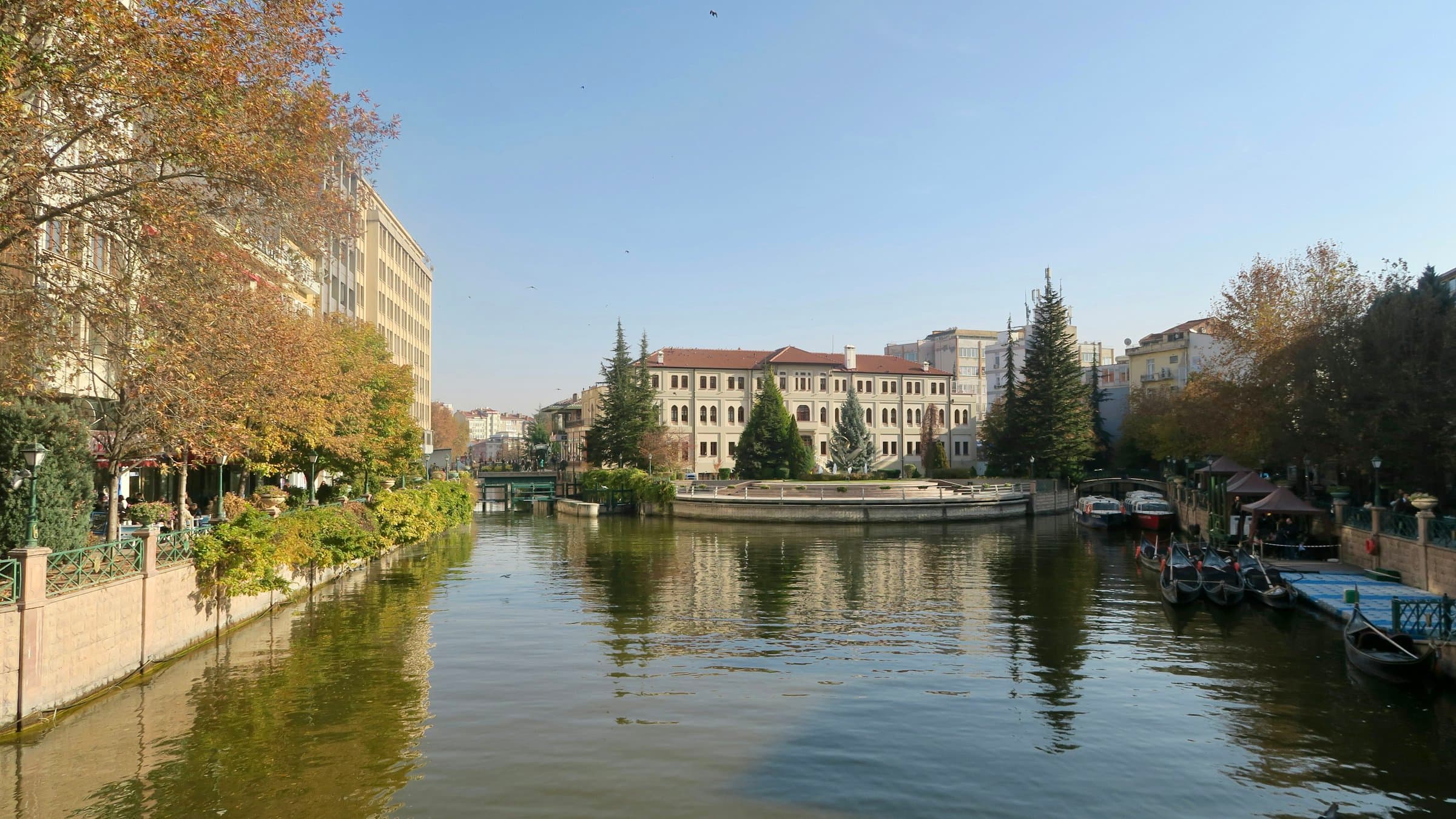 Eskişehir Sahne Kiralama: Ses, Işık ve LED Kurulum Rehberi